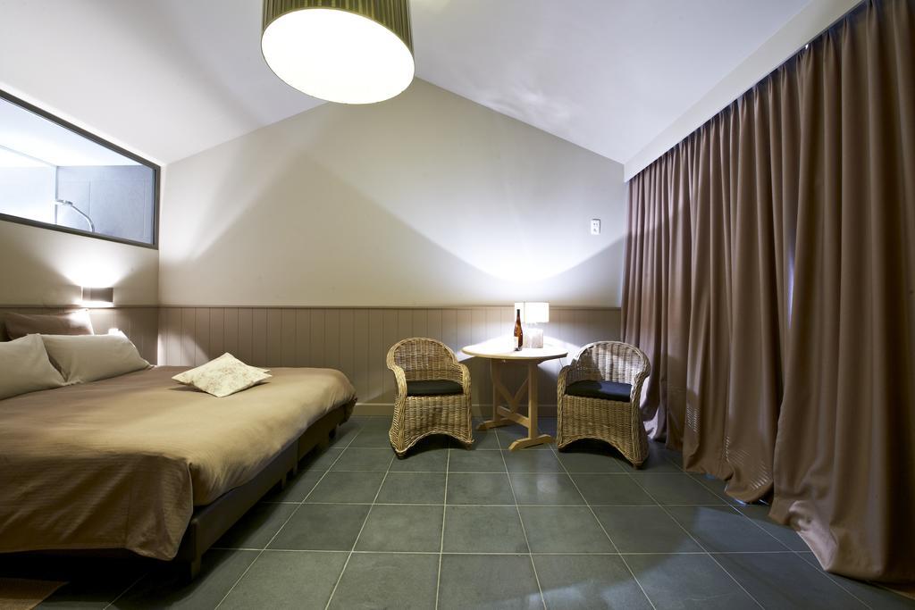 Tannine Et Cuisine Jabbeke (West-Flanders) Exterior foto